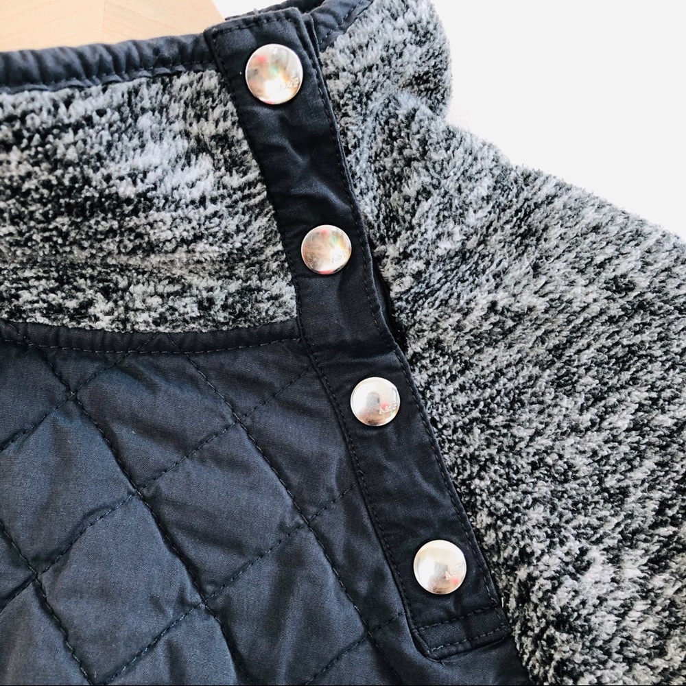 Abercrombie&Fitch• Snap neck Sherpa Sweatshirt • S - Picture 4 of 9